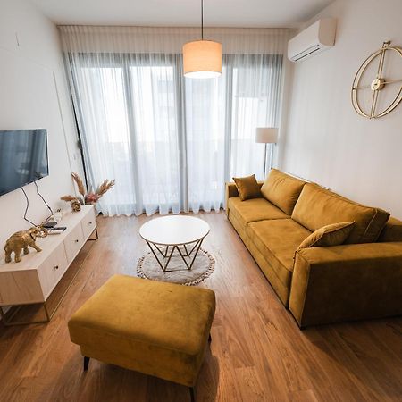 Apartman City Charm Μπάνια Λούκα Εξωτερικό φωτογραφία