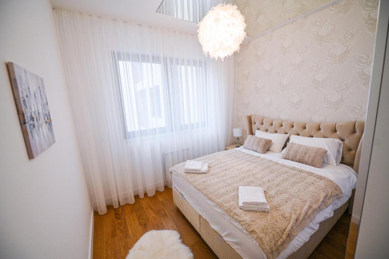 Apartman City Charm Μπάνια Λούκα Εξωτερικό φωτογραφία