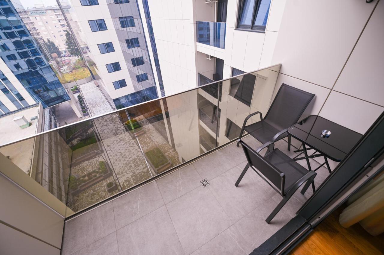 Apartman City Charm Μπάνια Λούκα Εξωτερικό φωτογραφία