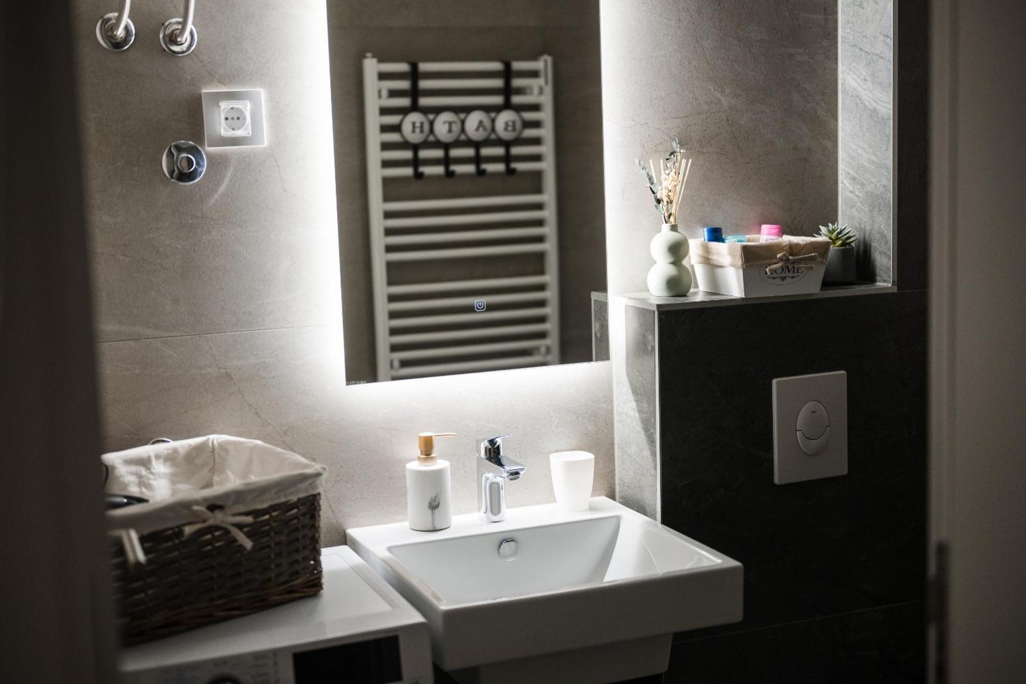 Apartman City Charm Μπάνια Λούκα Εξωτερικό φωτογραφία